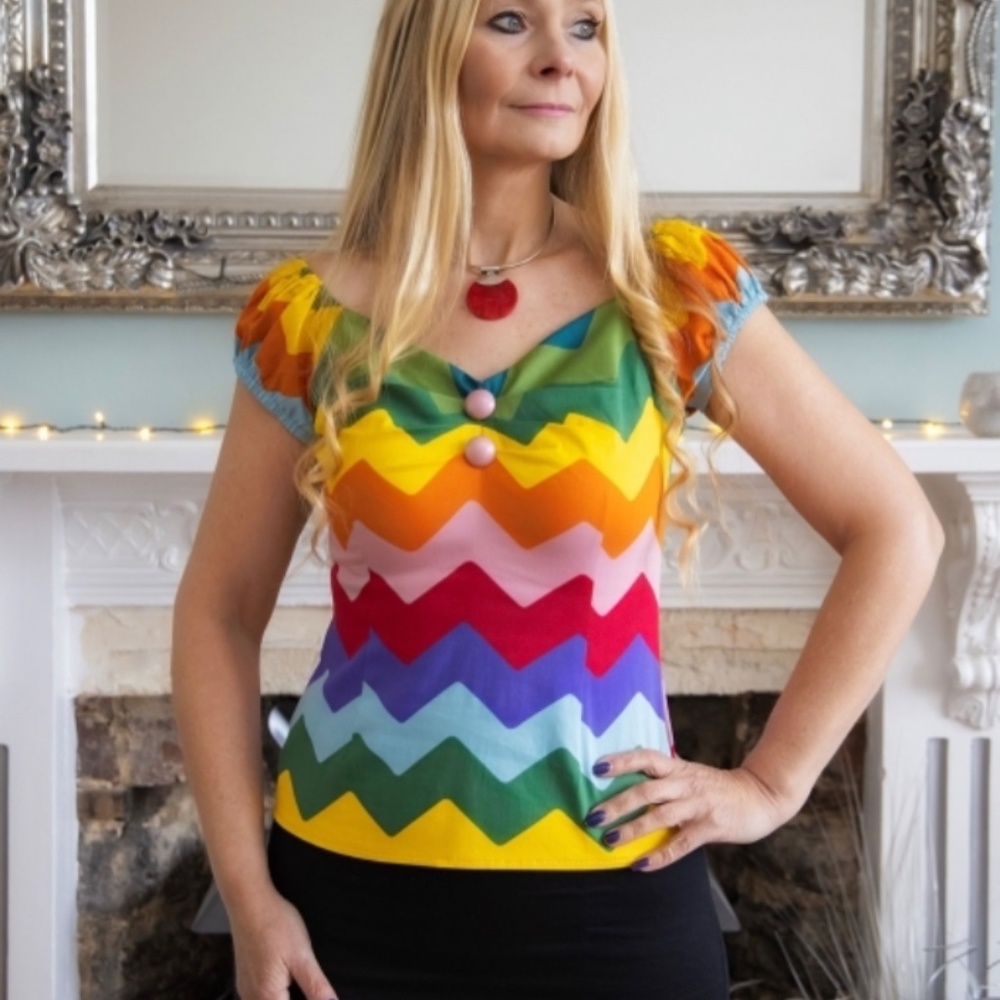 Collectif Women's Dolores Rainbow Chevron Top - L